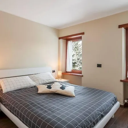 Casa Sulle Piste Ski&sky Lägenhet *